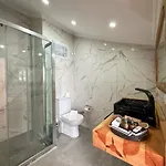 Life Hotel