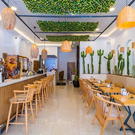 Life Hotel